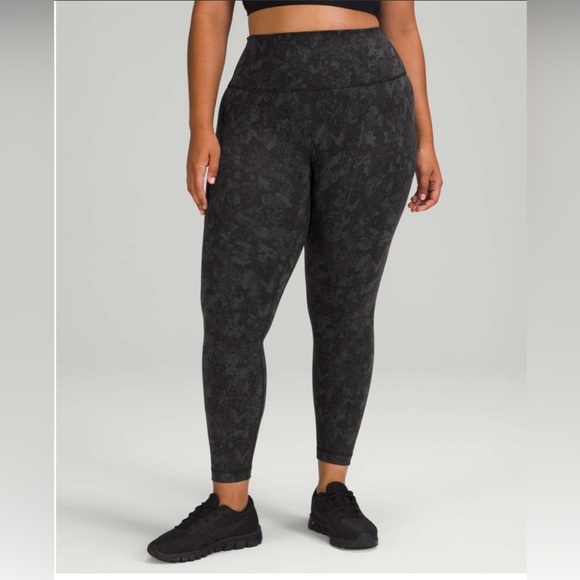 Lululemon Wunder Train High-Rise Tight 25" - Size 18 - Picture 12 of 14